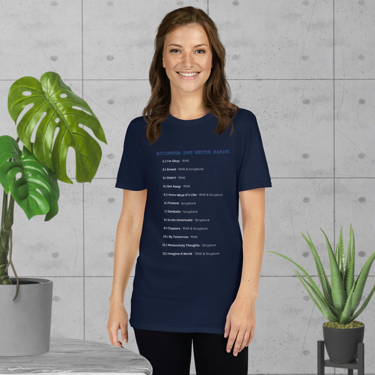 WOMANS T-shirt (Deserted but Never Alone)